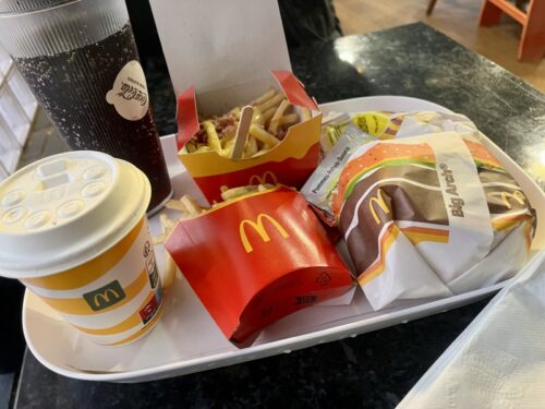ディズニーリゾート_パリ_ご飯_マクドナルド_ファストフード