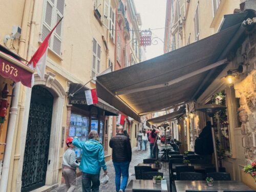 モナコ_観光_旅行_市内散策_モデルコース_弾丸_スポット_パレ広場_お土産_gギフトショップ