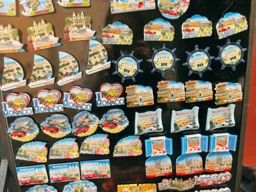 モナコ_観光_旅行_市内散策_モデルコース_弾丸_スポット_パレ広場_お土産_gギフトショップ