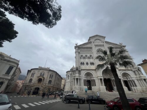 モナコ_観光_旅行_市内散策_モデルコース_弾丸_スポット_パレ広場_モナコ大聖堂