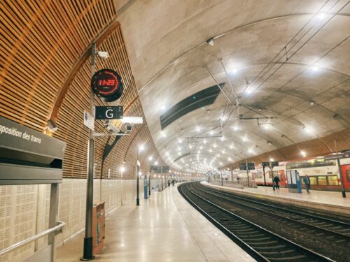 オフラインラブ_ニース_ロケ地_スポット_観光_NETFLIX_電車_モナコ
