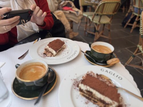 ニース_フランス_旅行_レストラン_おすすめ_観光_カフェ_ティラミス