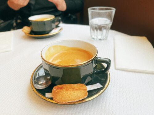 ニース_フランス_旅行_レストラン_おすすめ_観光_カフェ_ティラミス