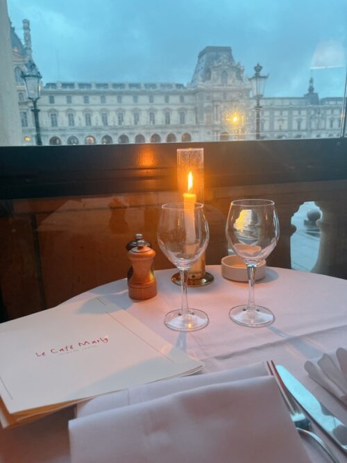 パリ_フランス_旅行_観光_ルーブル美術館_カフェ_レストラン_マルリー