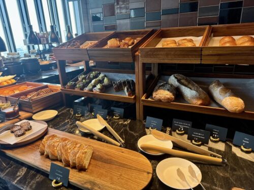 コンラッド大阪_ホテル_一時帰国_朝食_ビュッフェ_パン