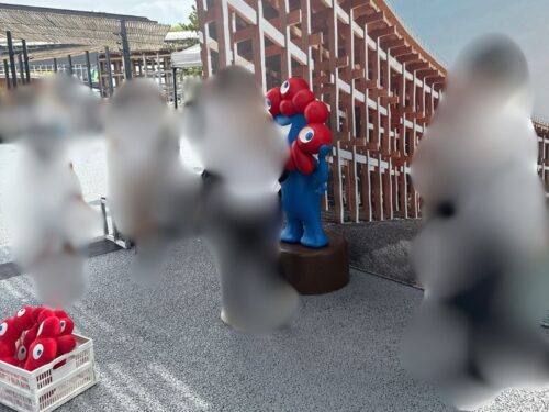 大阪_関西万博_おすすめ_記念写真_サービス_写真撮影_新聞風_モノクロ_場所_無料_サービス_ミャクミャク