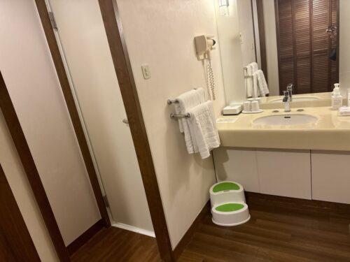 伊勢志摩_旅行_1泊2日_スペイン村_ホテル_部屋