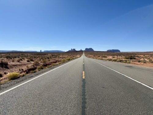 ユタ_アリゾナ_観光_フォレストガンプ_ポイント_写真_映え_forrestgump_utah_グランドサークル