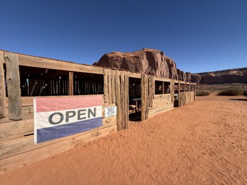 モニュメントバレー_ジープツアー_ナバホ_インディアンジュエリー