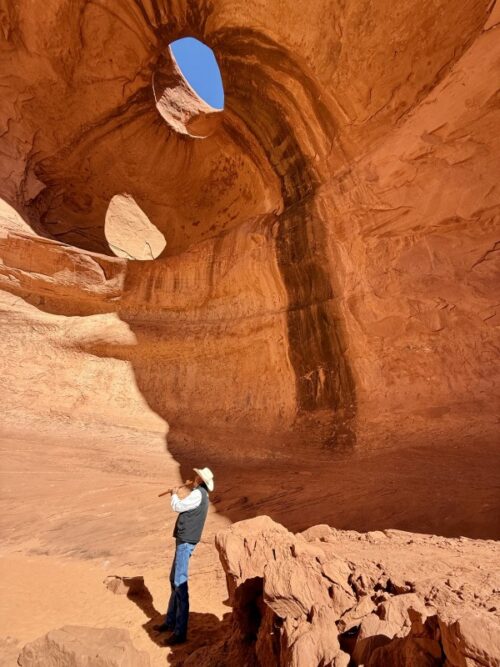 モニュメントバレー_ジープツアー_ナバホ_ガイド_音楽_サービス