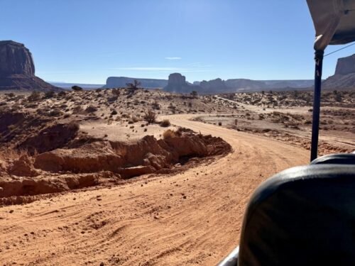 モニュメントバレー_ジープツアー_ナバホ_映え写真_フォトスポット