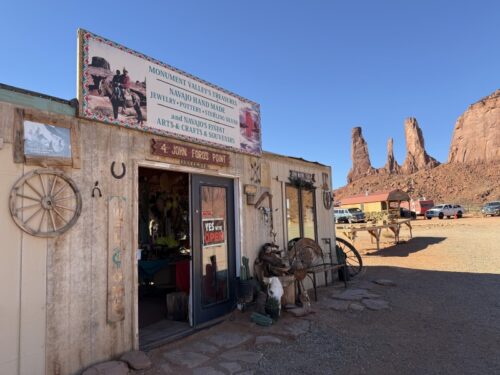 モニュメントバレー_ジープツアー_ナバホ_映え写真_フォトスポット_ジョンフォードポイント