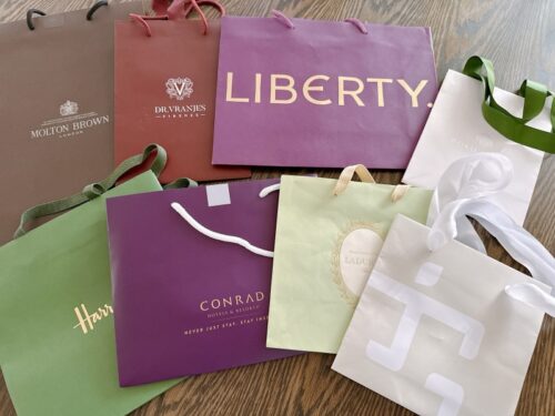 紙袋_ルール_断捨離_残す_捨てる_再利用_モヤモヤ_百貨店_お菓子