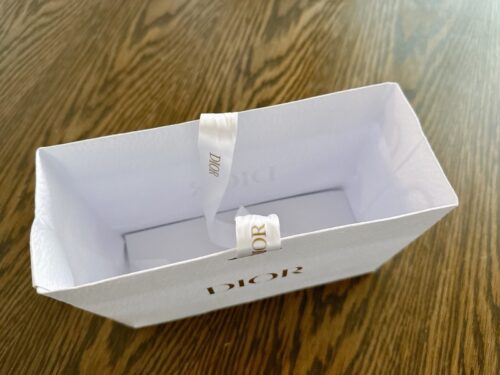 紙袋_ルール_断捨離_残す_捨てる_再利用_モヤモヤ_化粧品_DIOR