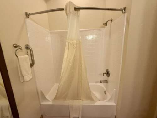 モニュメントバレー_ホテル_体験談_宿泊記_THEVIEWHOTEL_ビューホテル_部屋_アメニティ