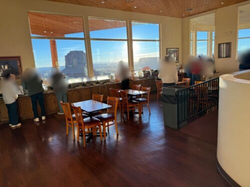 モニュメントバレー_ホテル_体験談_宿泊記_THEVIEWHOTEL_ビューホテル_レストラン_朝食