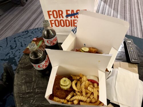 ラスベガス_ホテル_コスモポリタン_宿泊_cosmopolitan_vegas_ご飯_ごはん_チキン