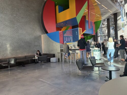 ラスベガス_ホテル_コスモポリタン_宿泊_cosmopolitan_vegas_スタバ_朝ごはん