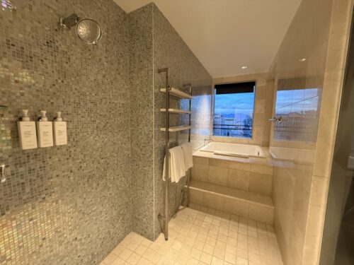 ラスベガス_ホテル_コスモポリタン_部屋_宿泊_冷蔵庫_お風呂_景色