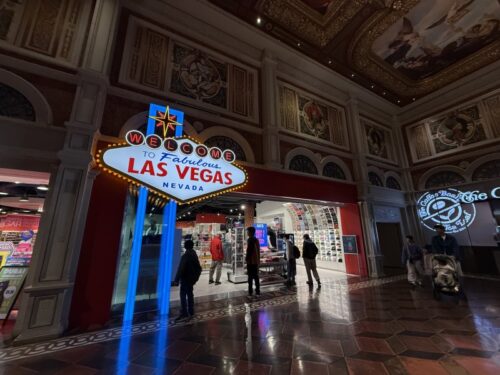 ラスベガス_観光_おすすめ_ベネチアン_サイン_vegas