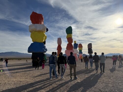 ラスベガス_観光_おすすめ_セブン_マジック_マウンテンズ_Seven_Magic_Mountains_vegas