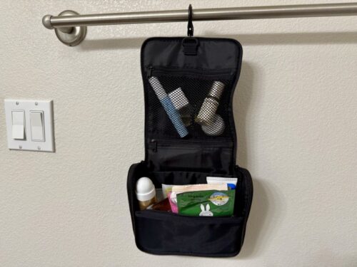 アメリカ_国内_旅行_パッキング_持ち物_荷造り_リスト_洗顔_お風呂_歯磨き_ポーチ_無印_吊り下げ