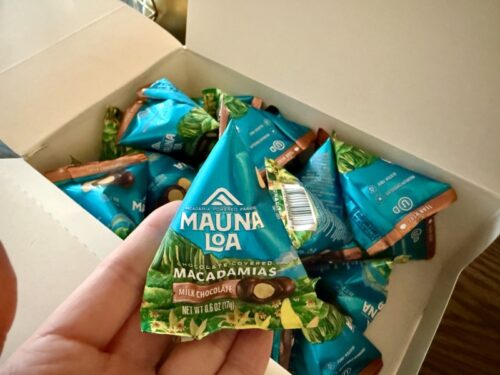 ハワイ_土産_定番_おすすめ_購入品_ドンキ_安い_ばらまき_maunaloa_チョコレート_箱_donki_マカデミアナッツ