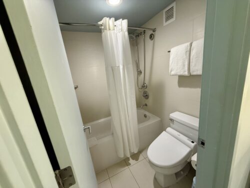 ハワイ_ハイアットリージェンシー _ワイキキ_ホテル_宿泊記_体験談_hyatt_ワイキキビュー_部屋_アメニティ