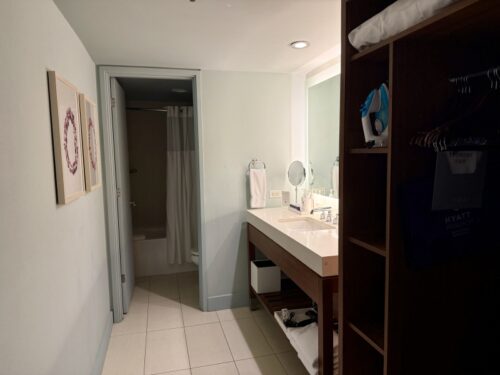 ハワイ_ハイアットリージェンシー _ワイキキ_ホテル_宿泊記_体験談_hyatt_ワイキキビュー_部屋_アメニティ