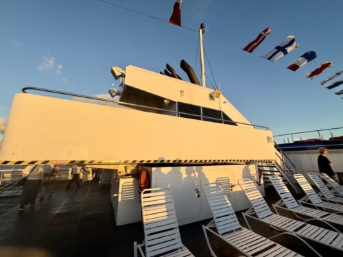 ハワイ_サンセット_クルーズ_ディナー_スターオブホノルル_3スター_デッキ