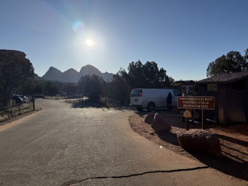 ボイントンキャニオン_セドナ_アリゾナ_ボルテックス_sedona_boynton_canyon _駐車場＿トイレ