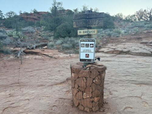 アリゾナ_セドナ_エアポートメサ_sedona_ボルテックス_トレイル＿sedonaビュー