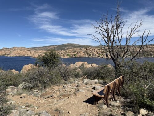 アリゾナ_プレスコット_ワトソン湖_カヌー_カヤック_ピクニック_観光_お出かけ_トレイル_散歩_景色