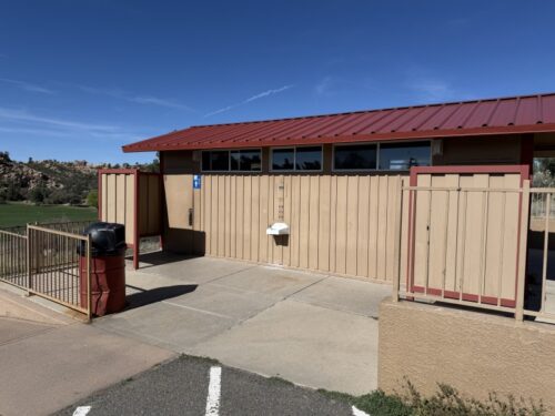 アリゾナ_プレスコット_ワトソン湖_カヌー_カヤック_ピクニック_観光_お出かけ_トレイル_散歩_景色_トイレ