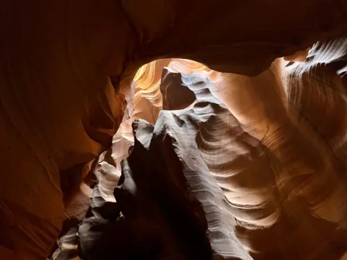 アリゾナ_アンテロープ_アッパー_ツアー_観光_写真_裏側_体験談