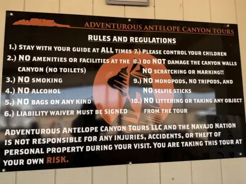 アリゾナ_アンテロープ_アッパー_ツアー_観光_写真_集合_受付_トイレ_注意事項_服装_バッグ_靴