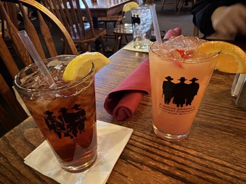 プレスコット_おすすめ_レストラン_バー_老舗_歴史_ごはん_ランチ_アメリカン_palace