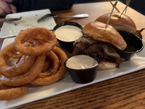 プレスコット_おすすめ_レストラン_バー_老舗_歴史_ごはん_ランチ_アメリカン_palace