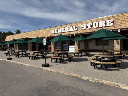 グランドキャニオン_アリゾナ_おすすめ_サウスリム_ギフト_土産_general-store-スーパー_ビレッジ