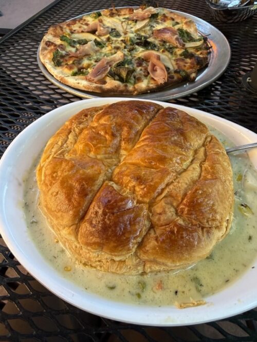 フラッグスタッフ_ご飯_レストラン_ランチ_ディナー_BeaverStreetBrewery_パイシチュー